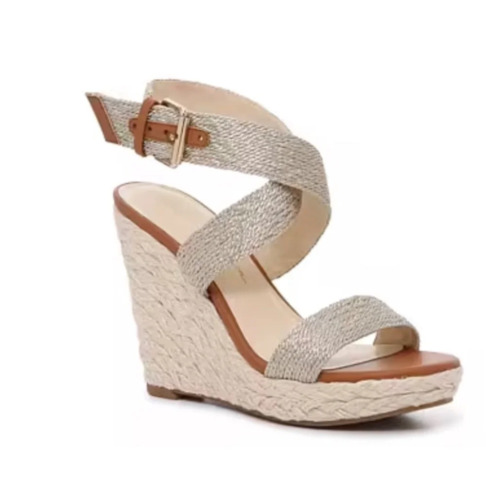 Jessica Simpson Gold Espadrille Wedges Sandal Size 8.5 - Picture 1 of 8